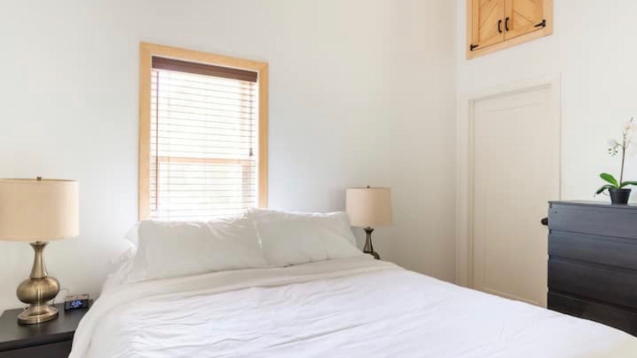 Photo of Bedroom in Manomet