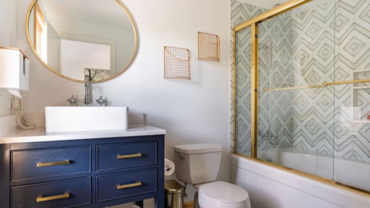 Photo of Bathroom in Manomet