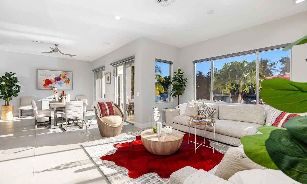 Photo of Livingroom in Coral Shores