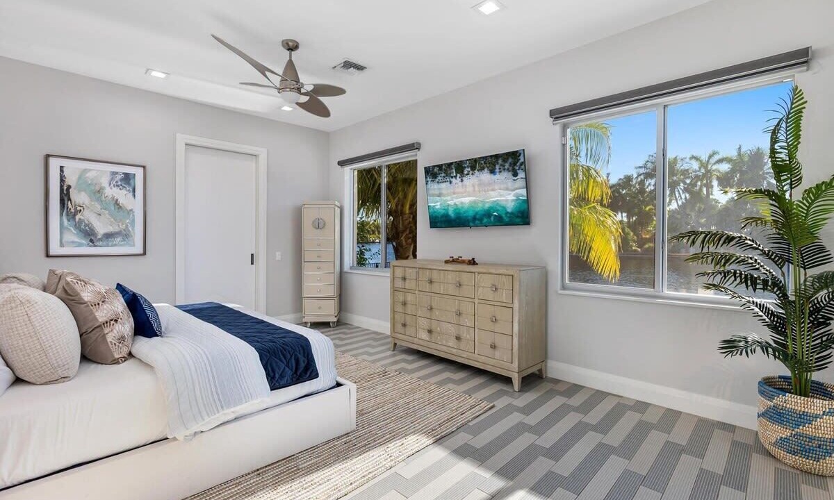 Photo of Bedroom in Coral Shores