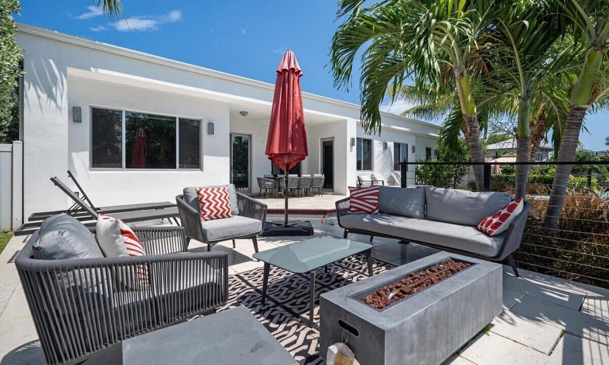 Photo of Patio Balcony in Coral Shores