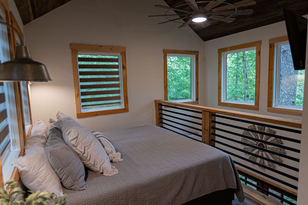 Photo of Bedroom in Dahlonega