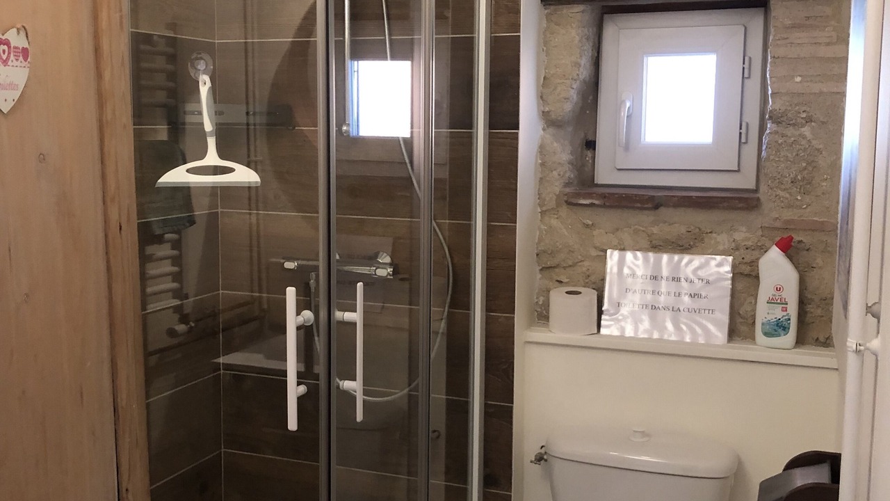 Photo of Bathroom in Monfaucon