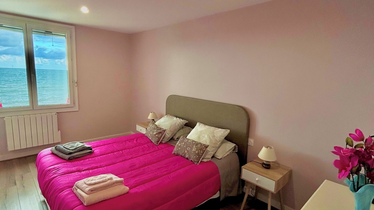 Photo of Bedroom in Fecamp