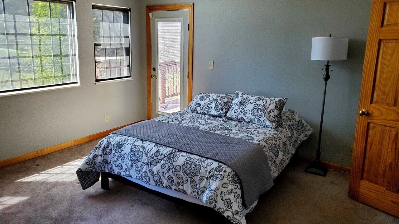 Photo of Bedroom in Jefferson County