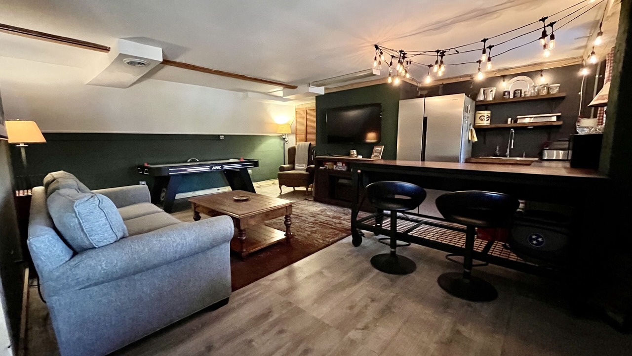 Photo of Bedroom in Pennington Bend