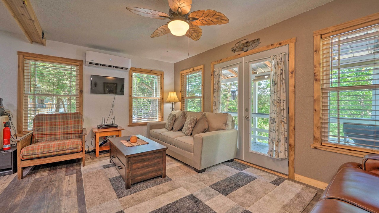 Photo of Livingroom in Fort Towson