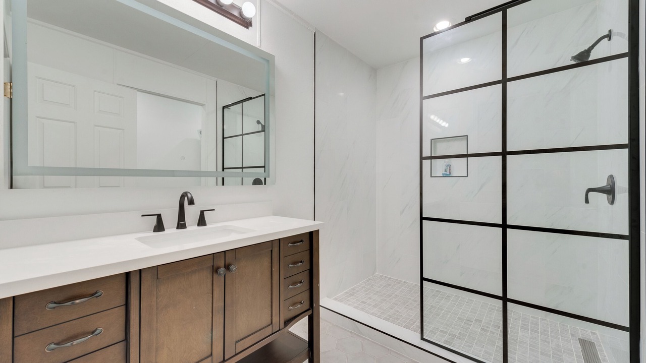 Photo of Bathroom in Lake Dallas