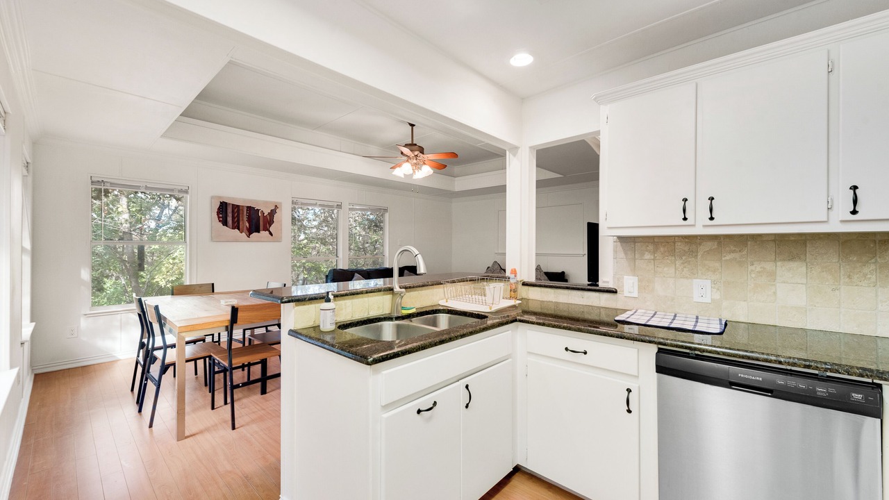 Photo of Kitchen in Lake Dallas