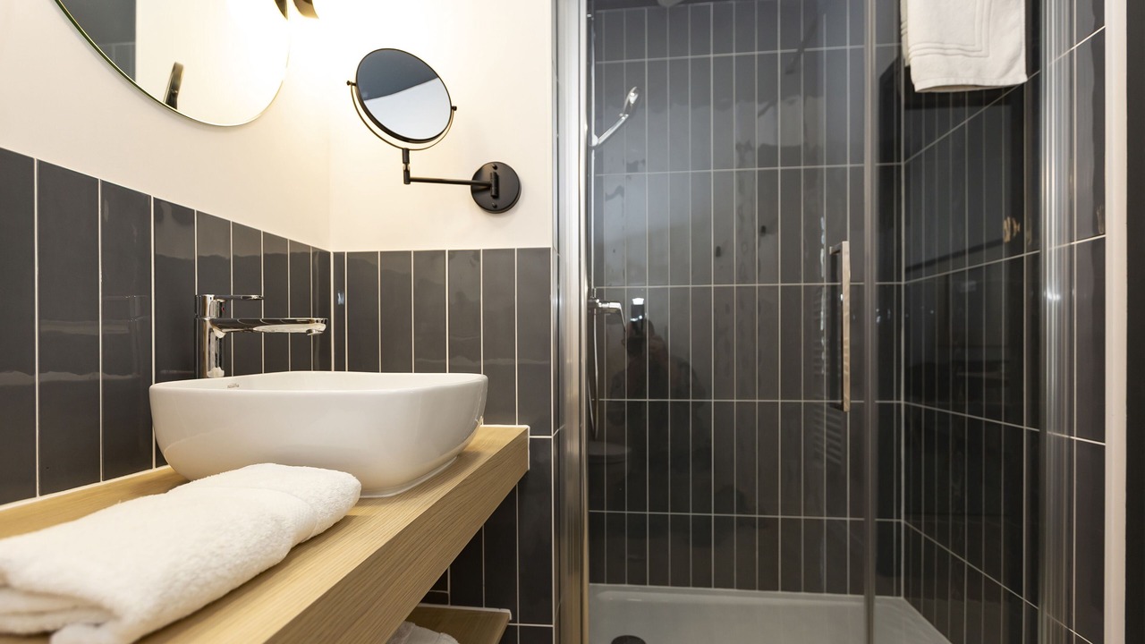 Photo of Bathroom in Downtown Le Havre