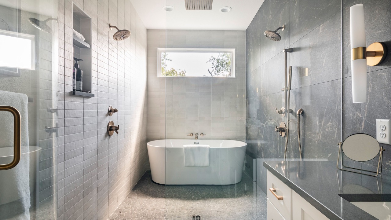 Photo of Bathroom in West Congress