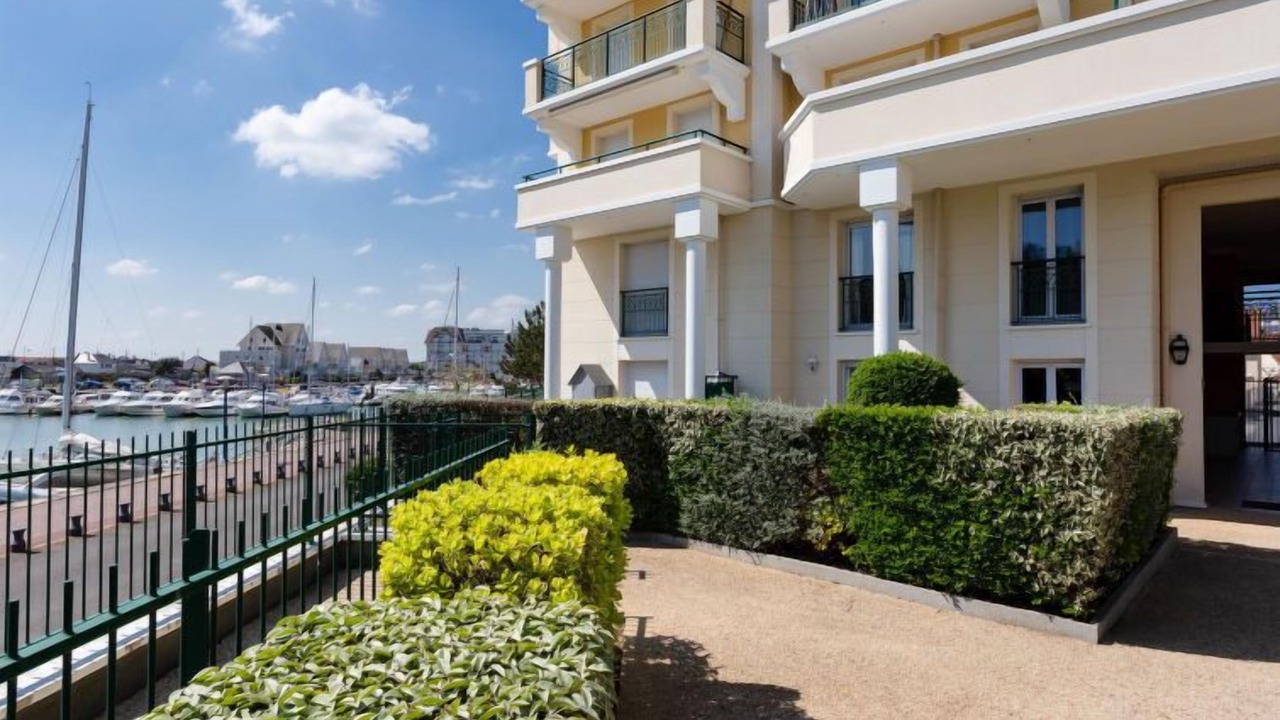 Photo of Outdoor in Port Guillaume