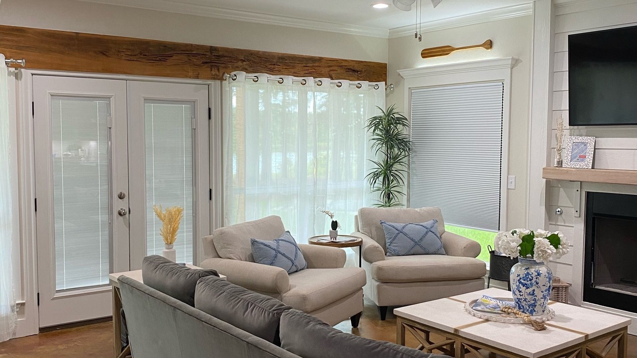 Photo of Livingroom in Zavalla