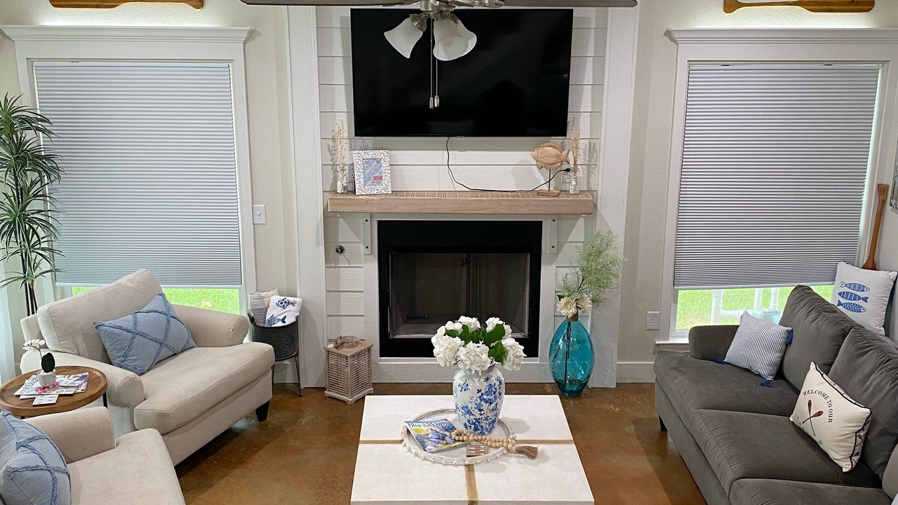 Photo of Livingroom in Zavalla