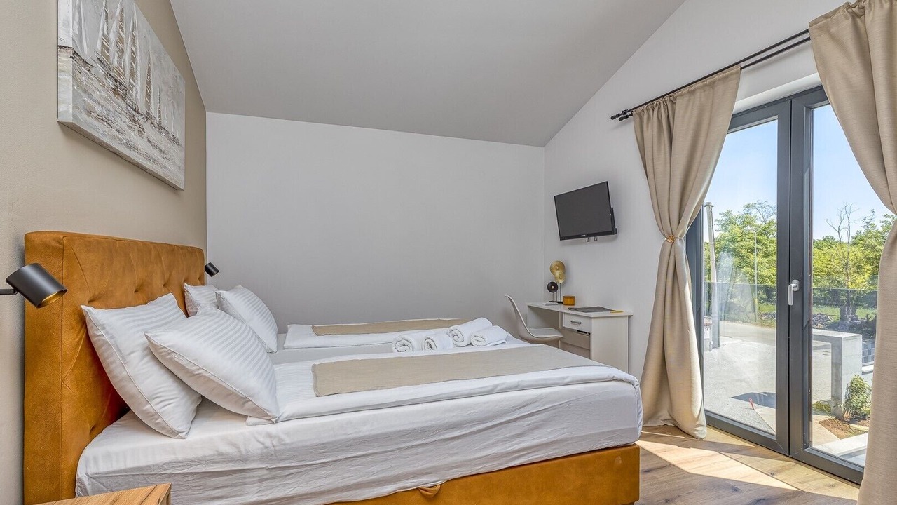 Photo of Bedroom in Tinjan