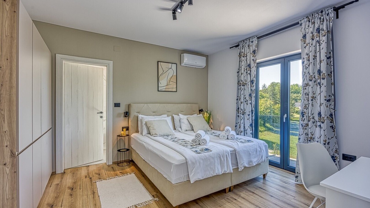 Photo of Bedroom in Tinjan