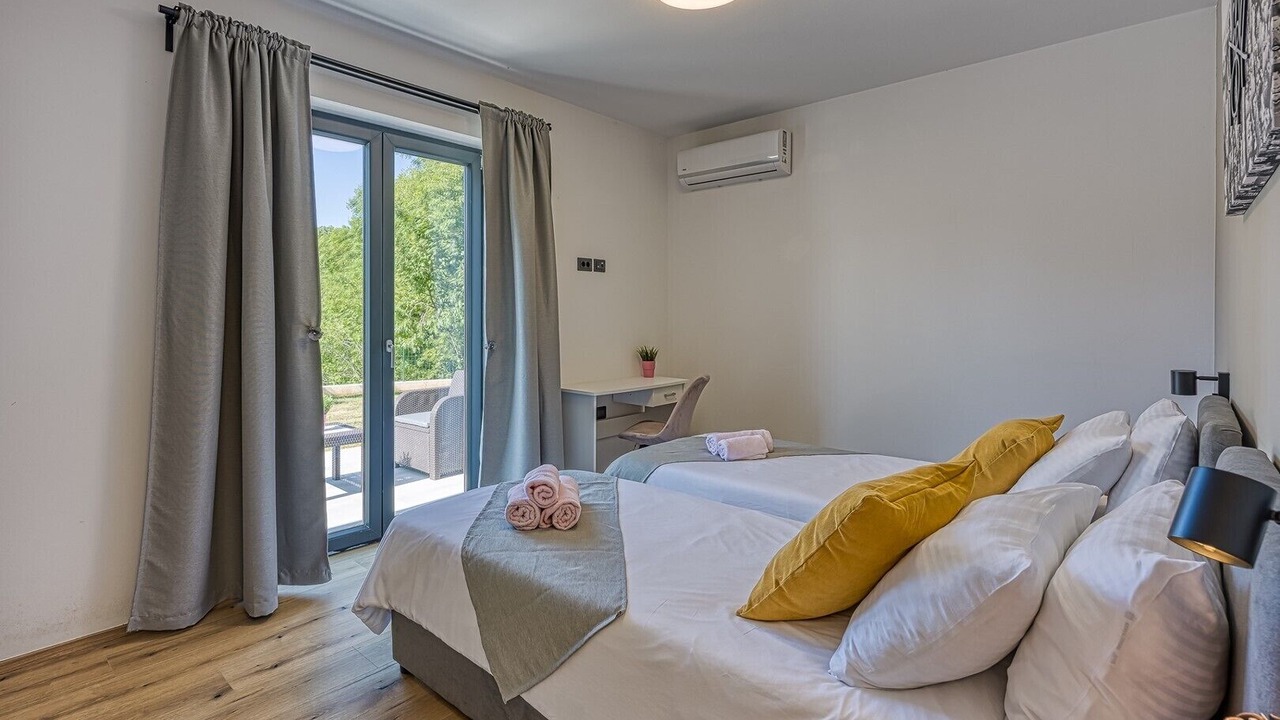 Photo of Bedroom in Tinjan