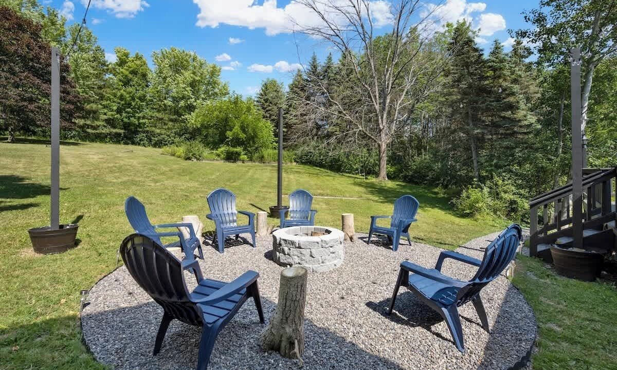 Photo of Livingroom in Skaneateles
