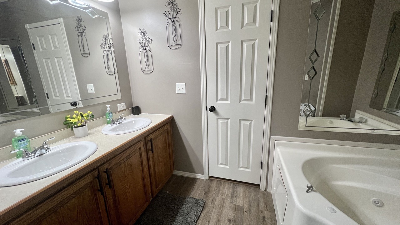 Photo of Bathroom in Brixey