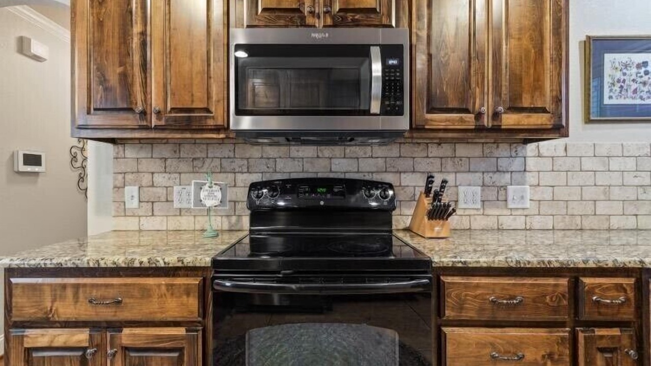 Photo of Kitchen in Austin Ave.