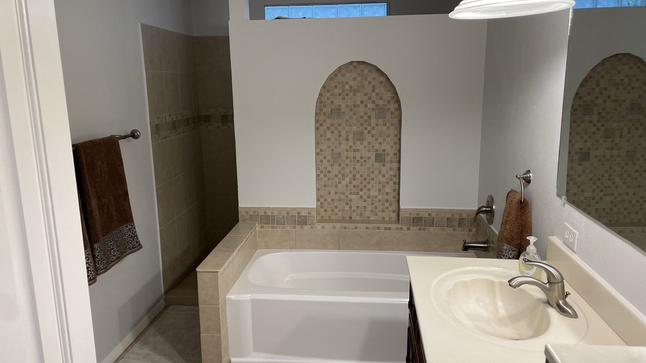 Photo of Bathroom in Tow
