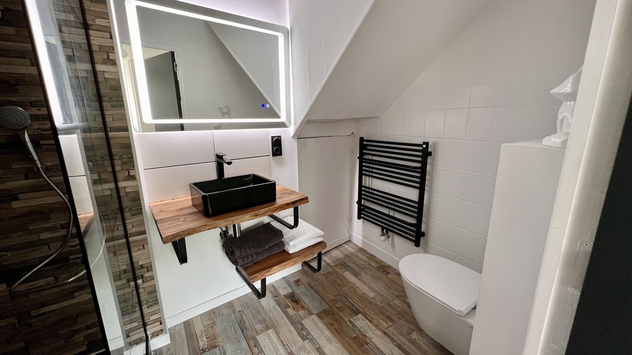 Photo of Bathroom in Plelo