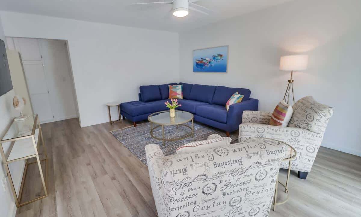 Photo of Livingroom in Beach Barber Tract