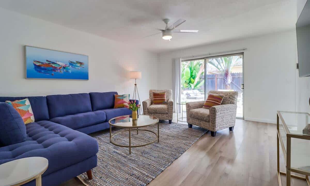 Photo of Livingroom in Beach Barber Tract