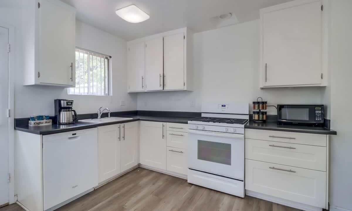 Photo of Kitchen in Beach Barber Tract