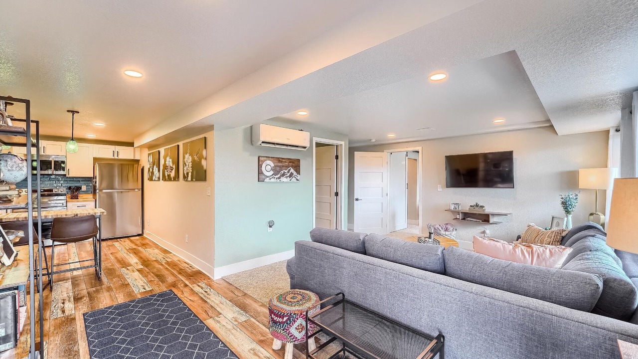 Photo of Livingroom in Erie