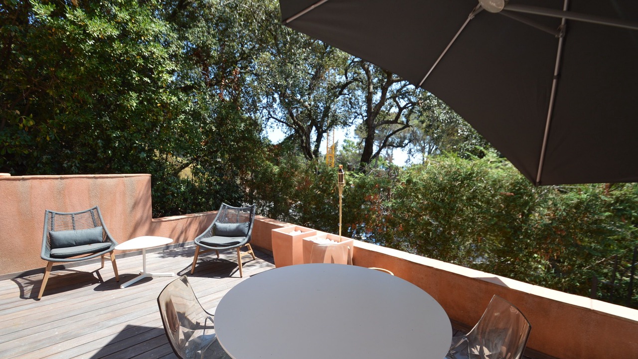 Photo of Outdoor in Antheor