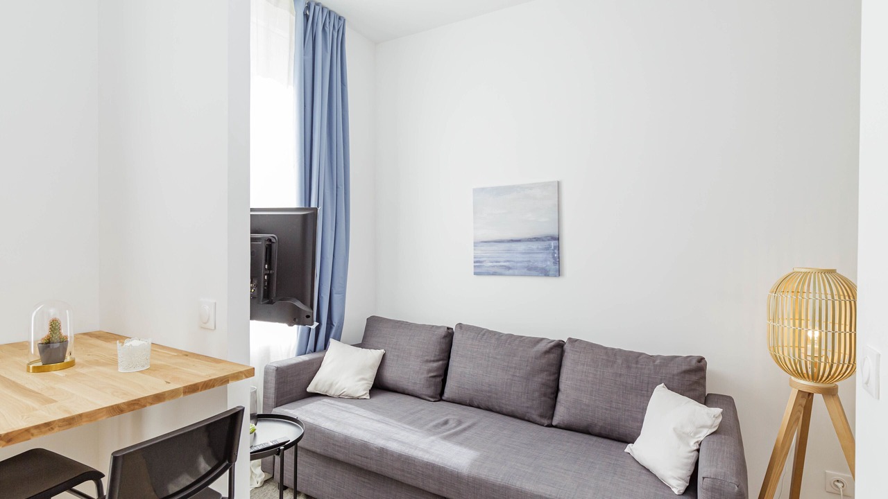 Photo of Livingroom in 18th Arrondissement
