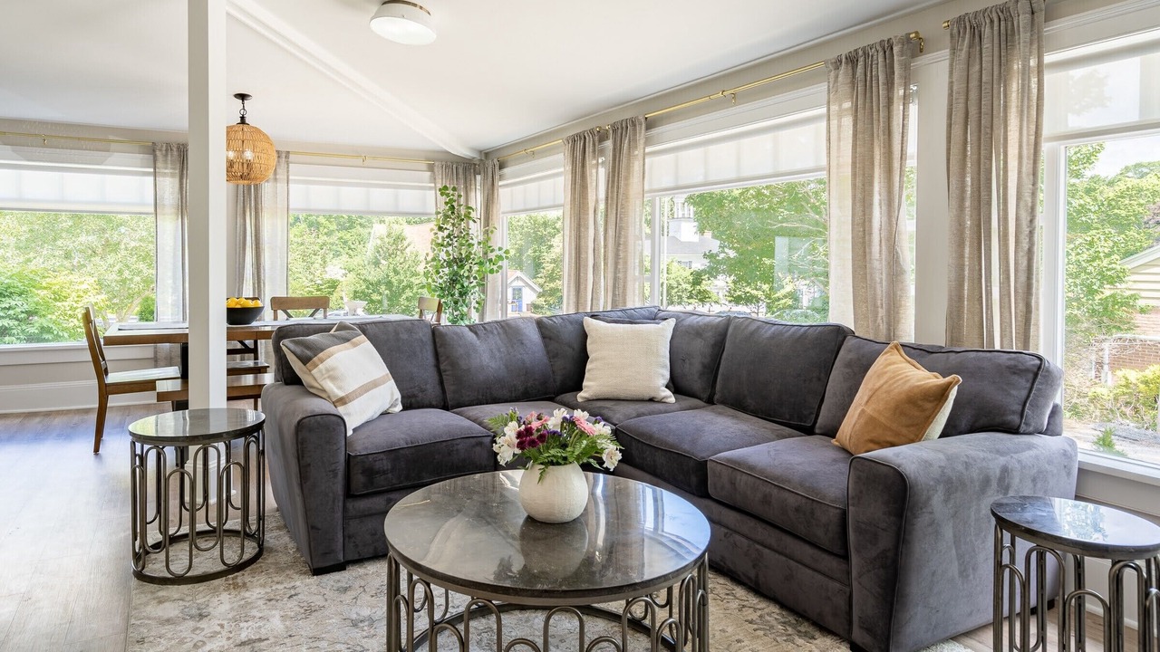 Photo of Livingroom in Lenox