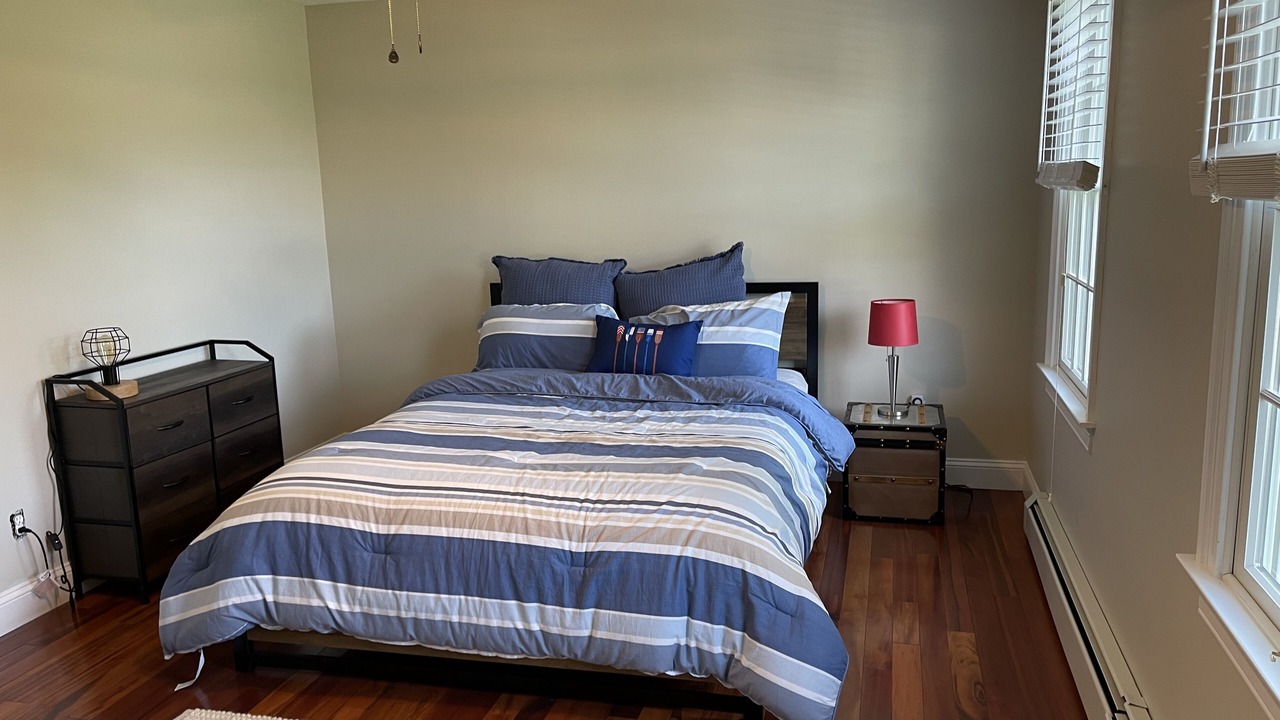Photo of Bedroom in Cedar Bushes
