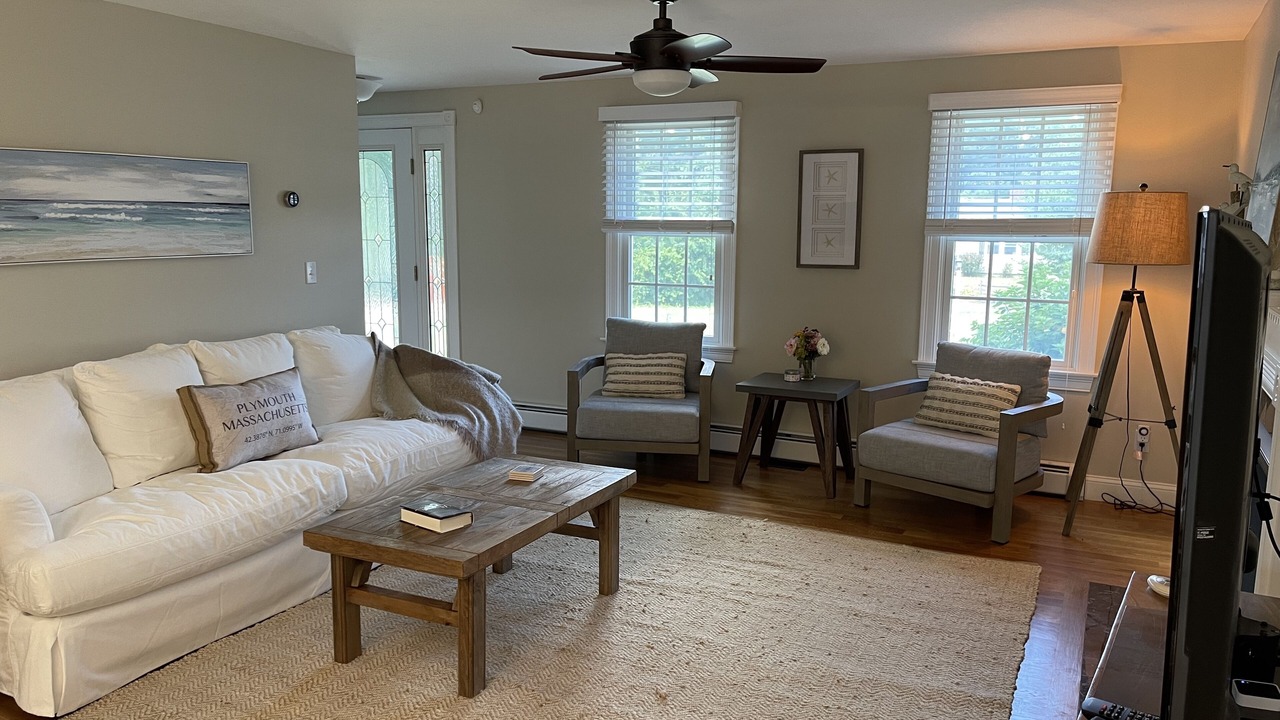 Photo of Livingroom in Cedar Bushes