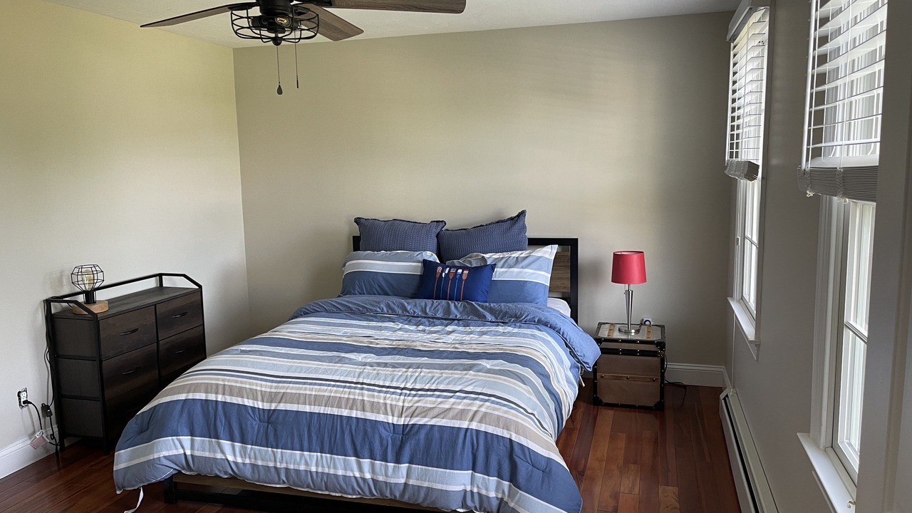 Photo of Bedroom in Cedar Bushes