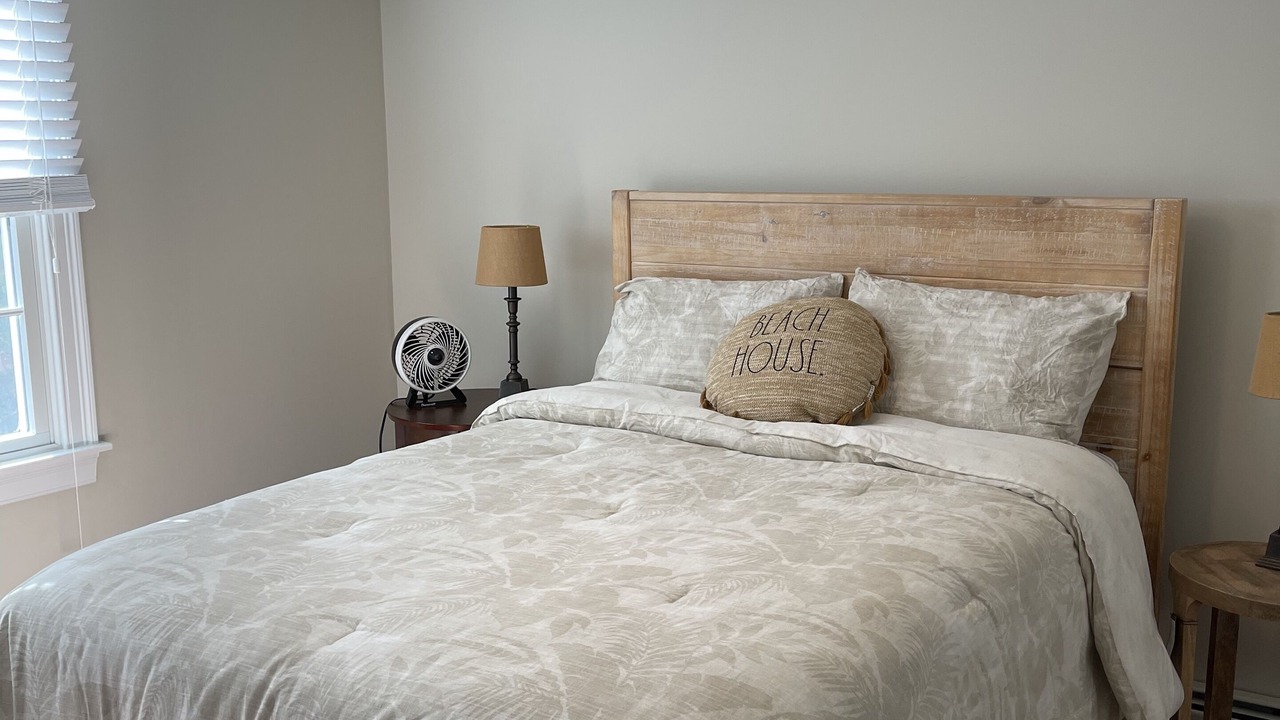Photo of Bedroom in Cedar Bushes