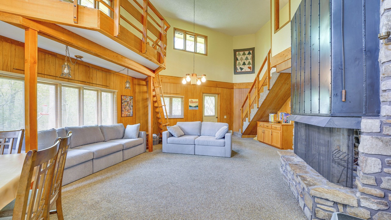 Photo of Livingroom in Garfield