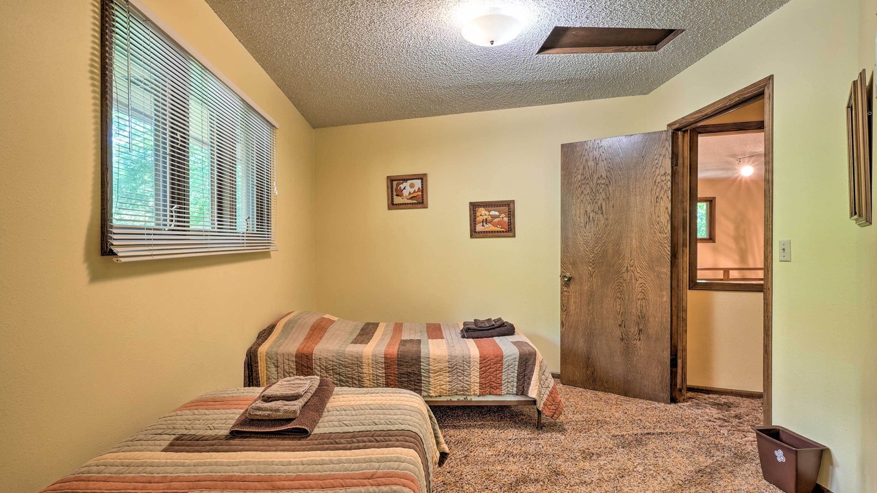 Photo of Bedroom in Garfield