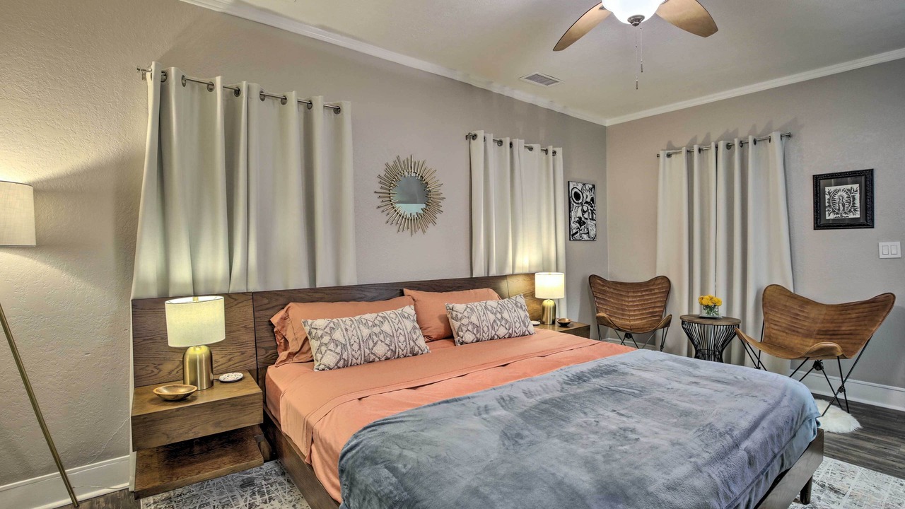 Photo of Bedroom in Lower Greenville