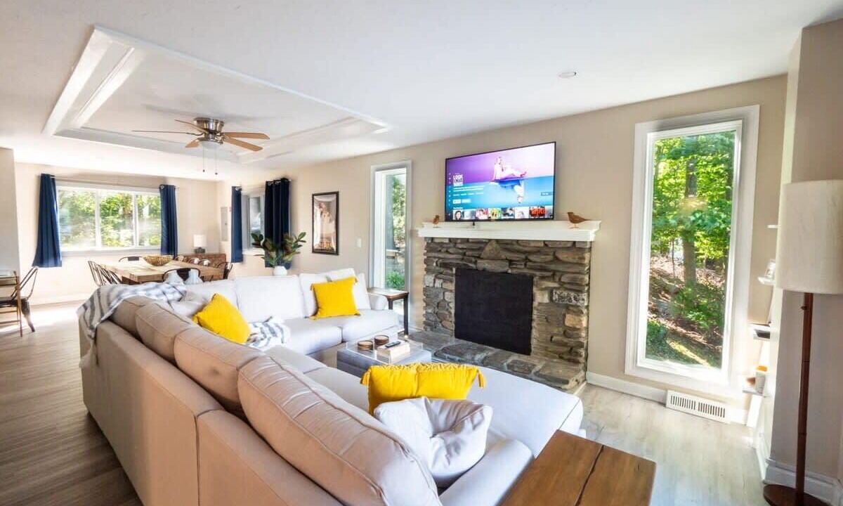 Photo of Livingroom in Leicester