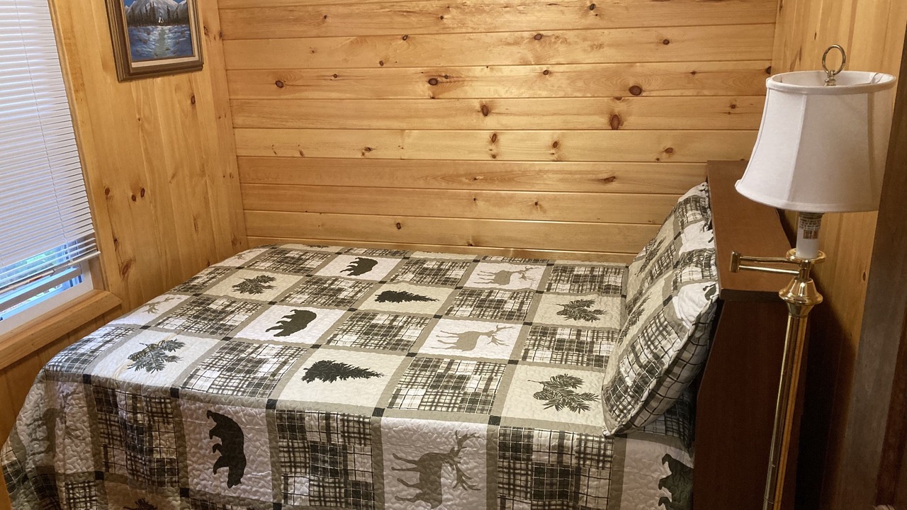 Photo of Bedroom in Town of Webb