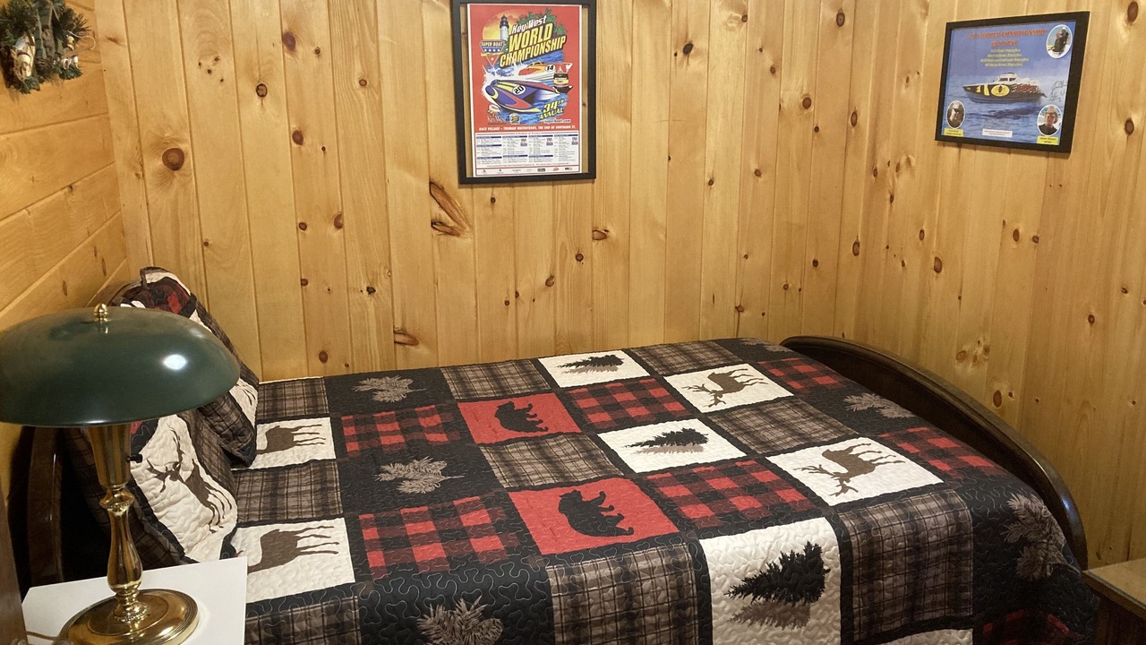 Photo of Bedroom in Town of Webb
