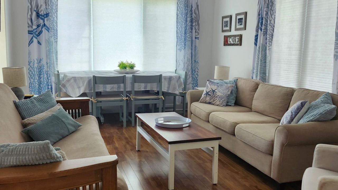Photo of Livingroom in Crystal Beach