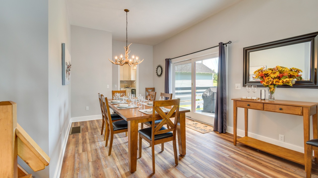 Photo of Livingroom in North Rose