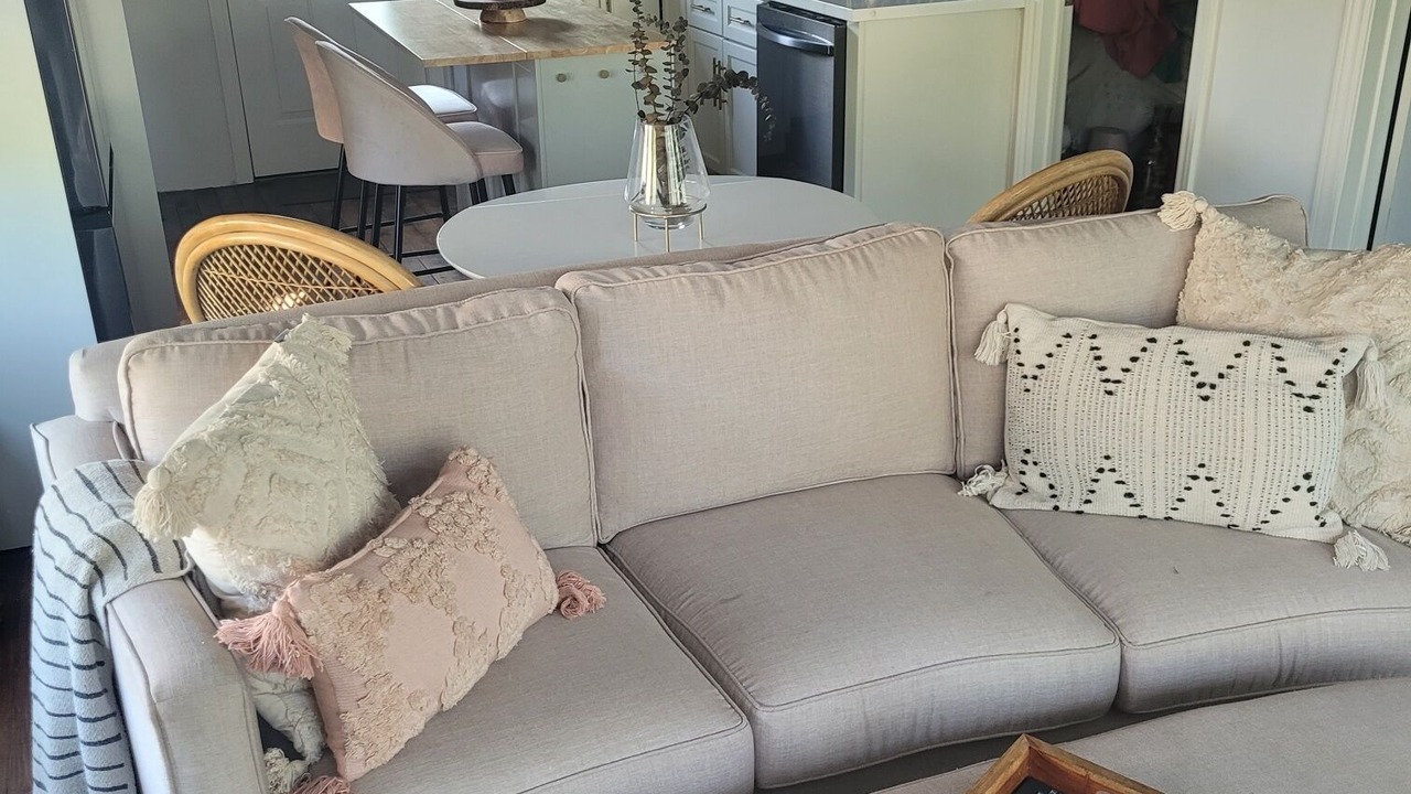 Photo of Livingroom in Wasaga Beach