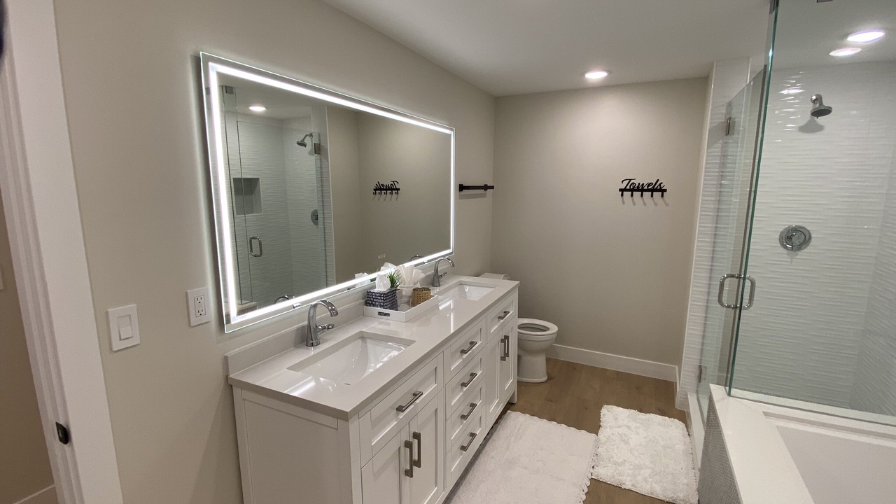 Photo of Bathroom in Sandy