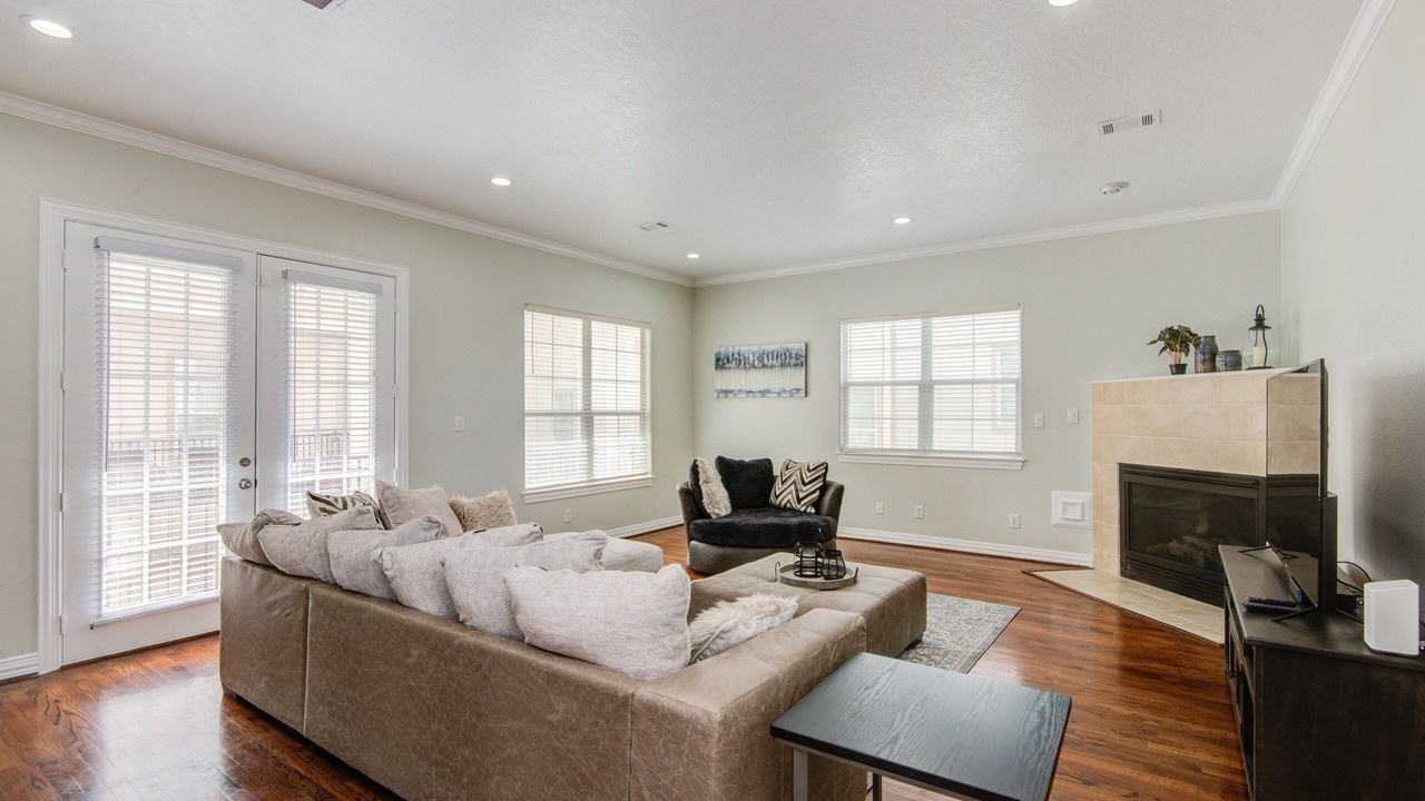Photo of Livingroom in Houston