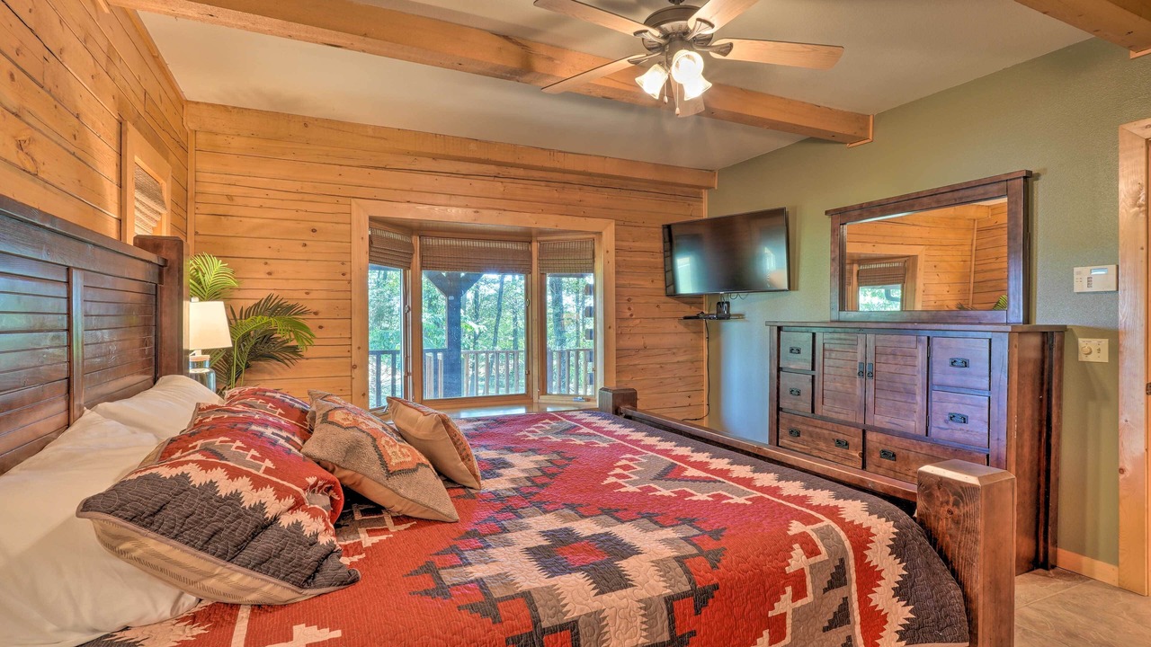 Photo of Bedroom in Springdale