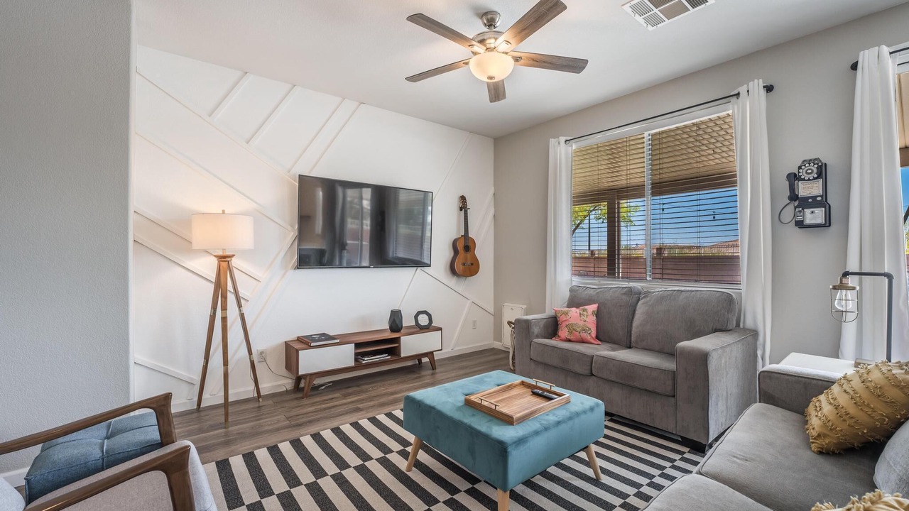 Photo of Livingroom in Paradise Hills